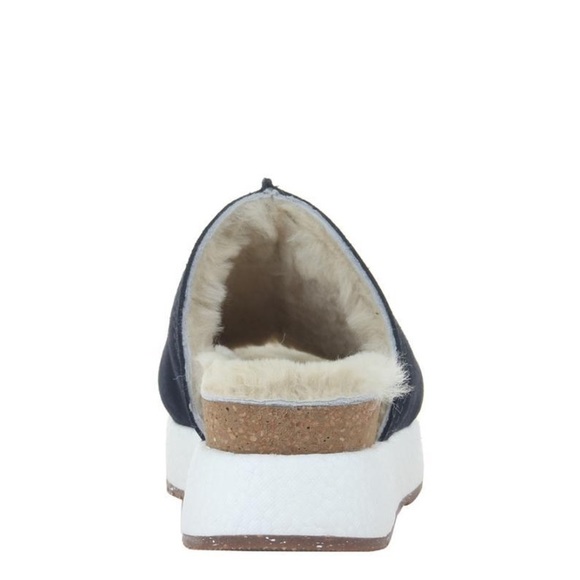 OTBT Cozy Suede Slides, Wayside in Night Shade, Slipper, Size 9, sherpa lined - Picture 3 of 3
